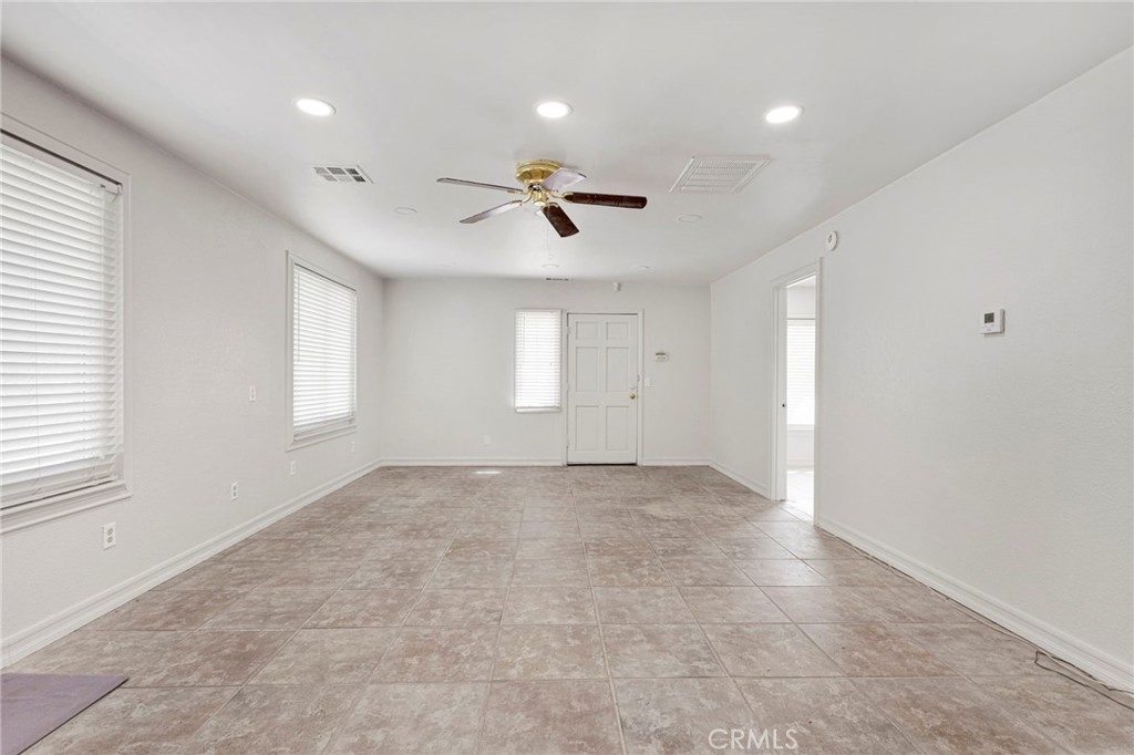 14942 Riverside Drive Property Photo 26