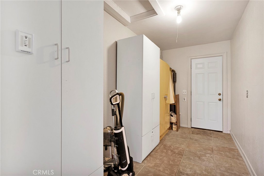 14942 Riverside Drive Property Photo 31