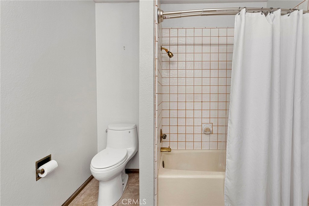 14942 Riverside Drive Property Photo 33