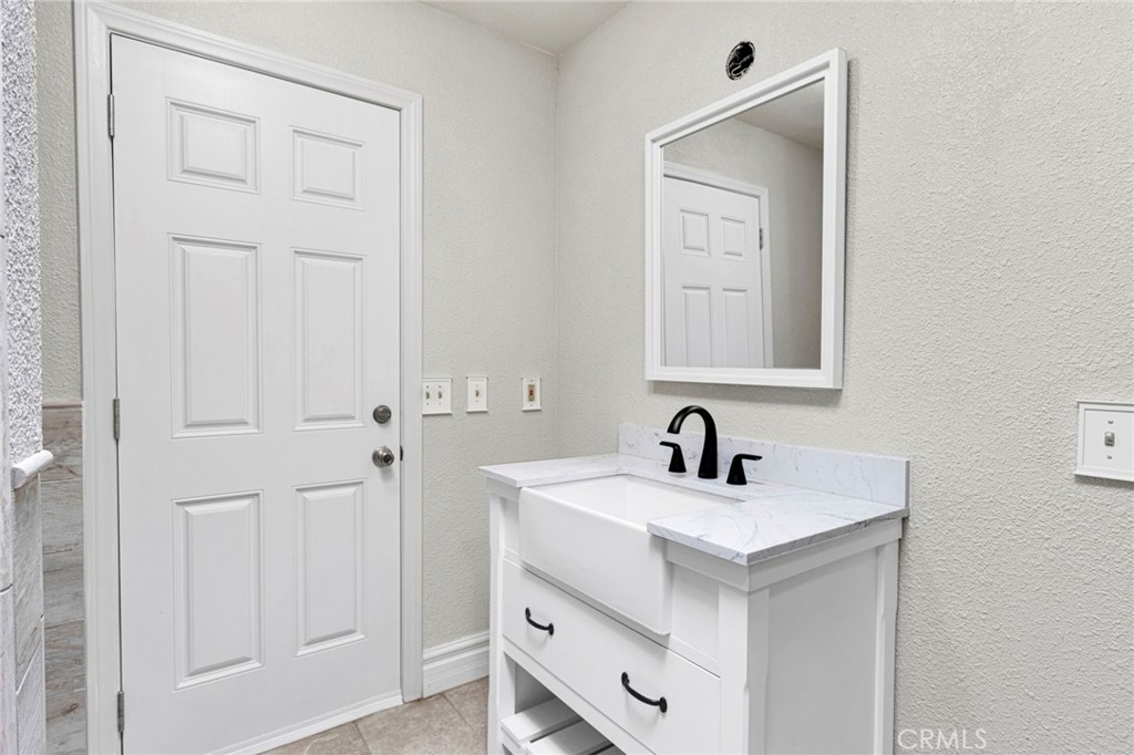 14942 Riverside Drive Property Photo 41
