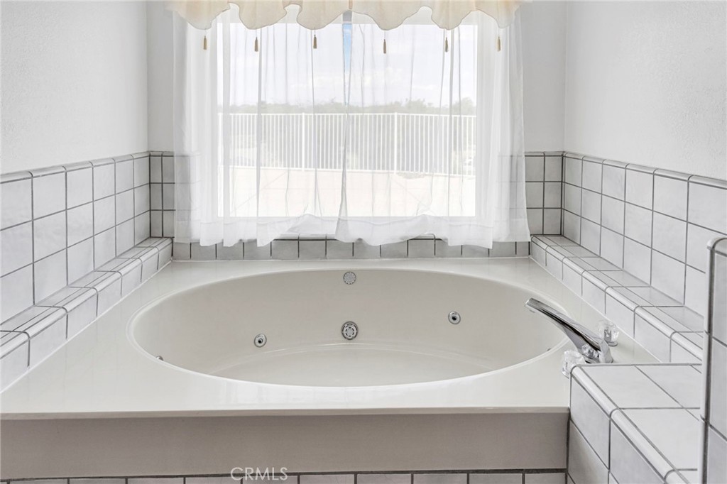 14942 Riverside Drive Property Photo 49