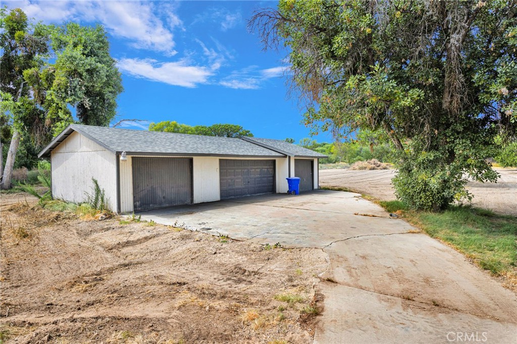 14942 Riverside Drive Property Photo 60