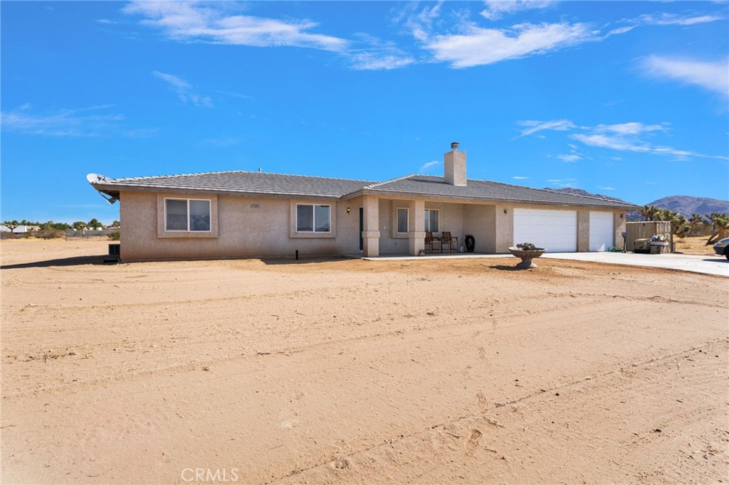 23520 Pala Property Photo 2