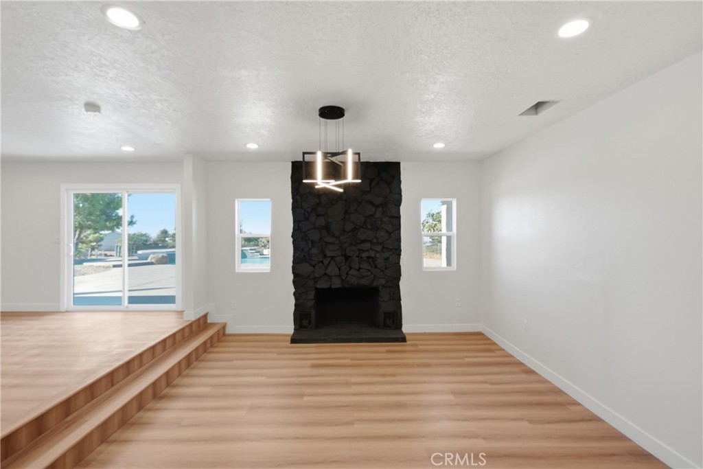 4626 Sundown Property Photo 9