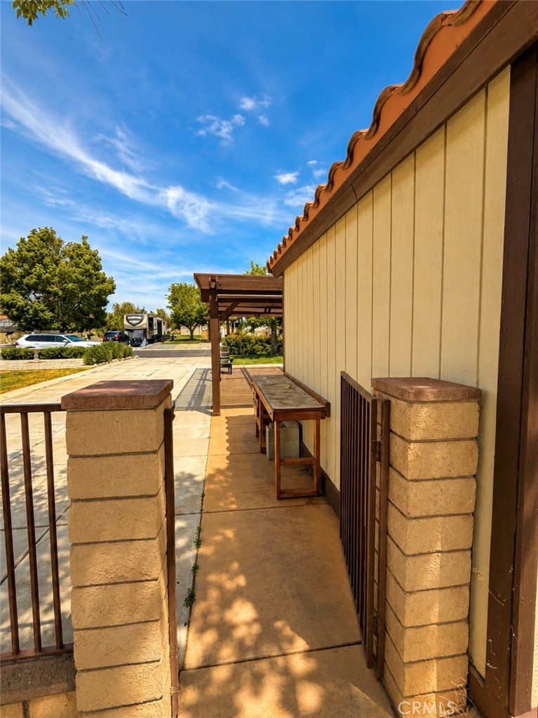 11604 Wedgewood Property Photo 6
