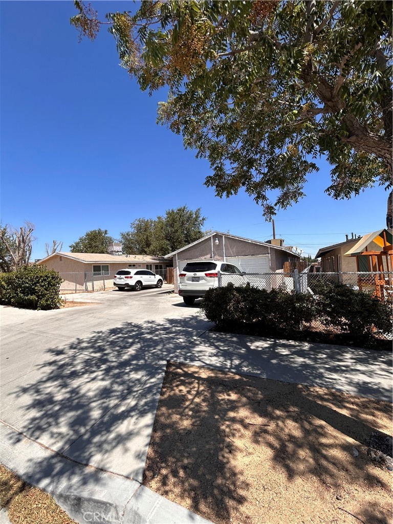 16458 Spruce Property Photo 1