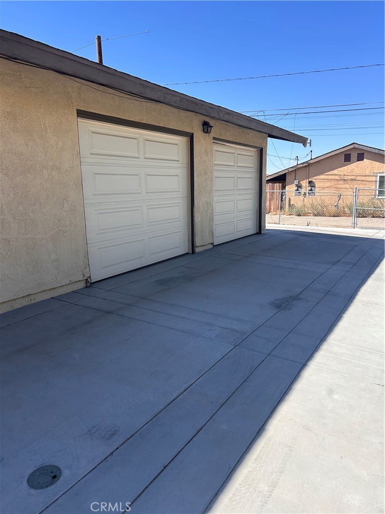 16458 Spruce Property Photo 3