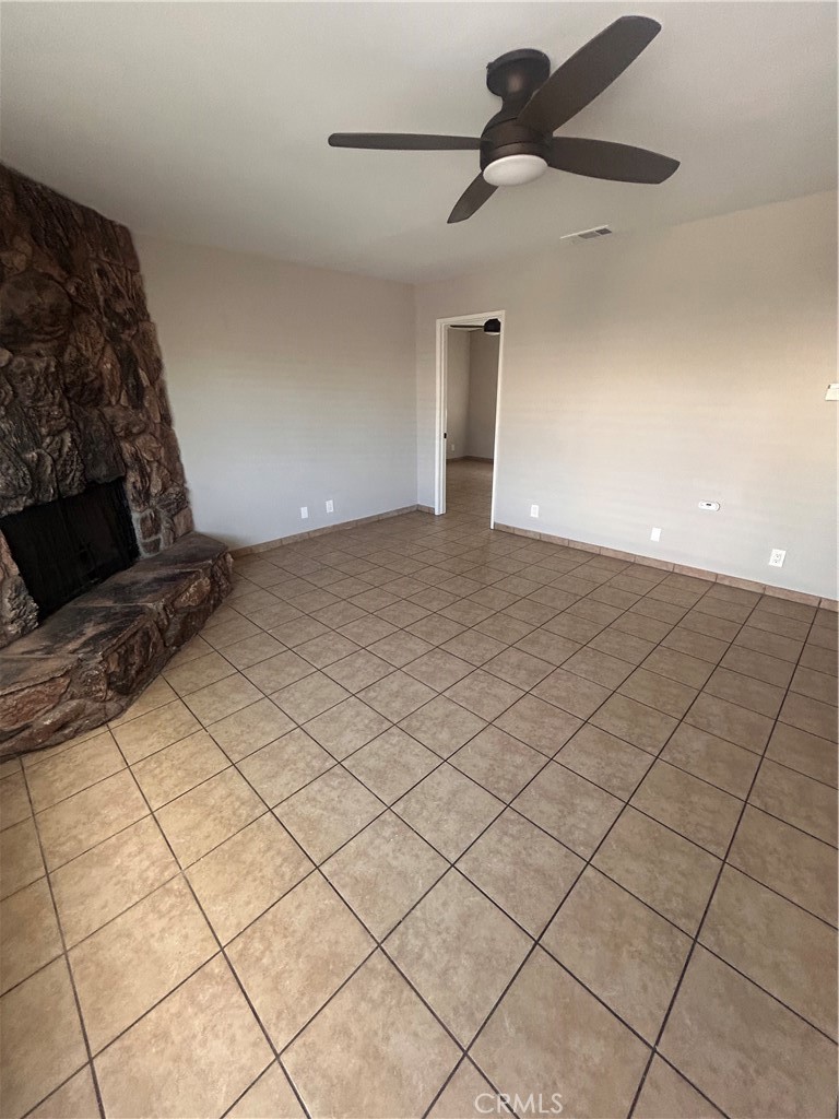 16458 Spruce Property Photo 5