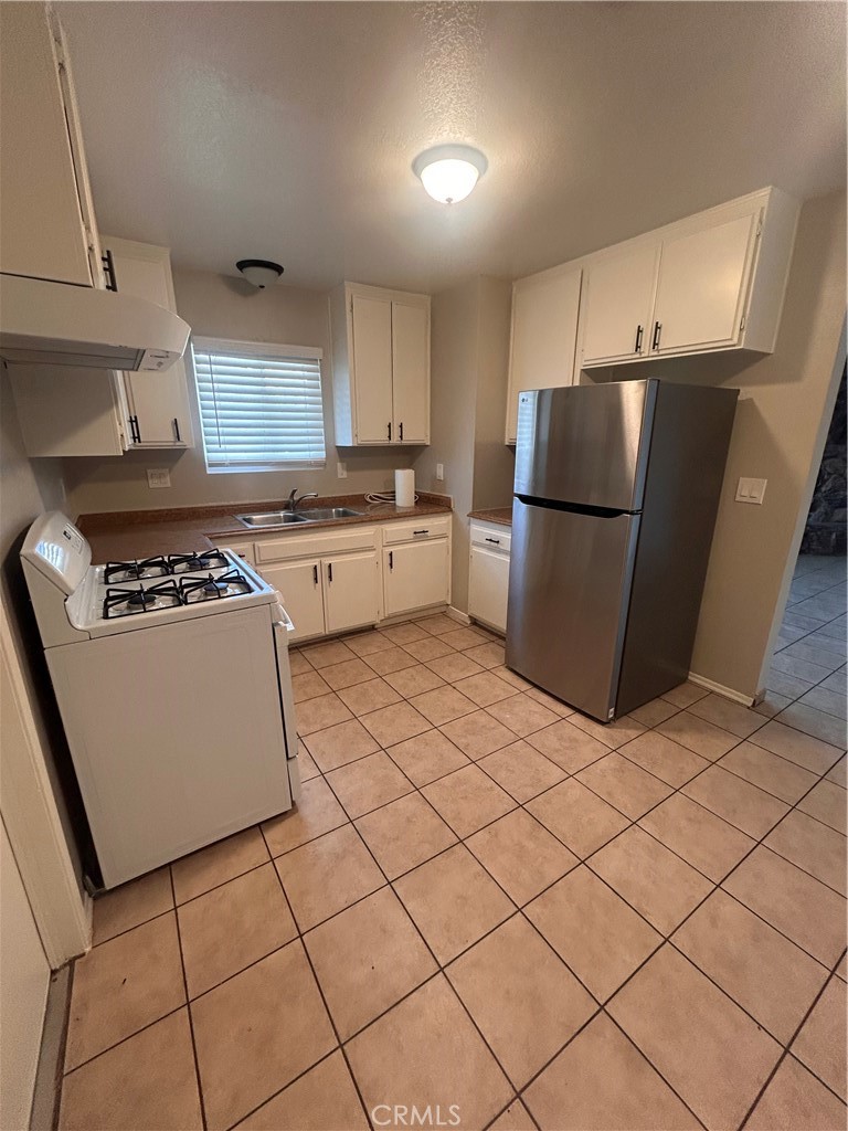 16458 Spruce Property Photo 7