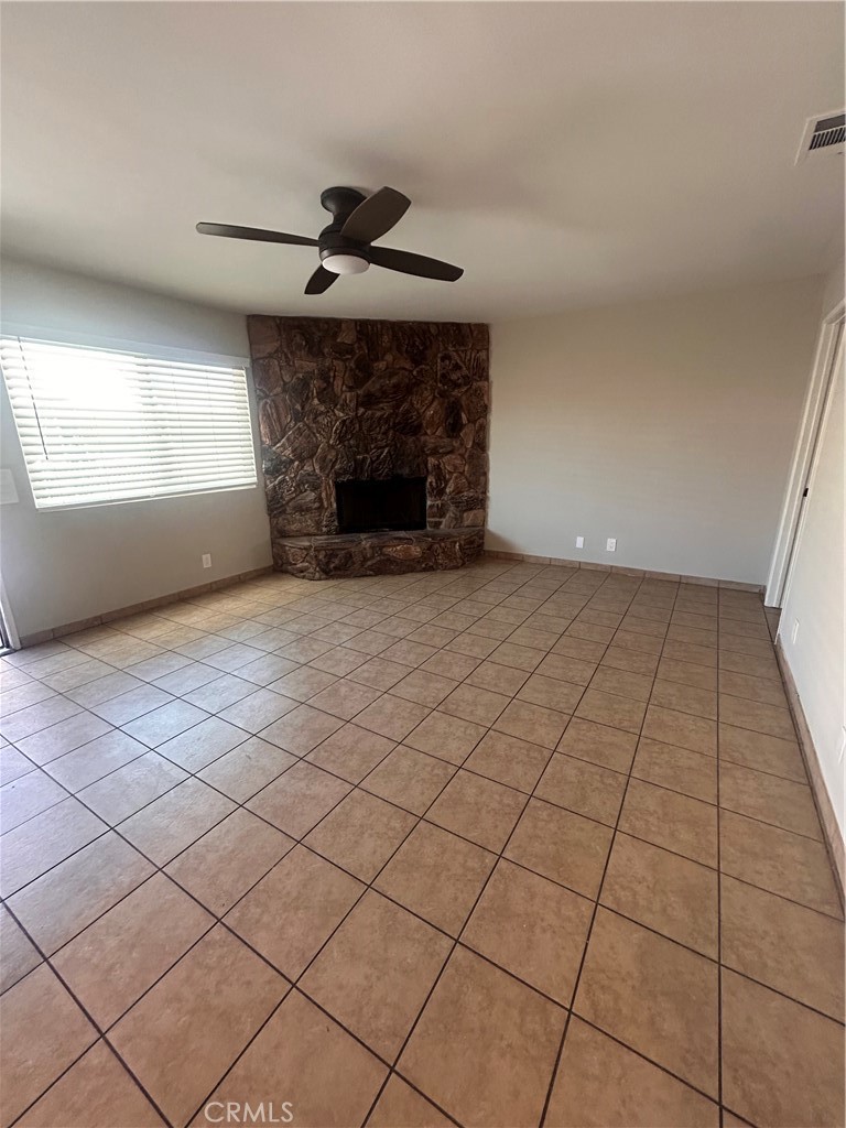 16458 Spruce Property Photo 8