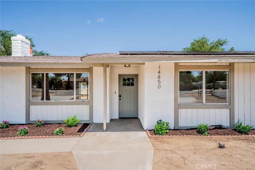 14850 Riverside Street Property Photo 3