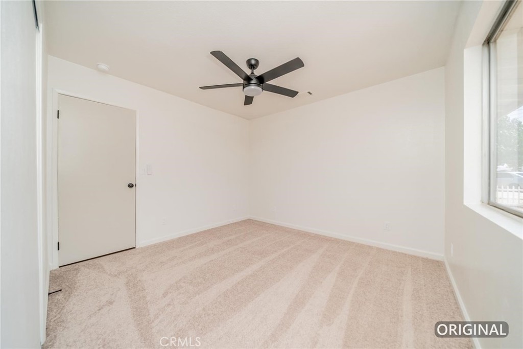 14850 Riverside Street Property Photo 11