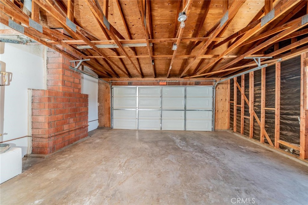 14850 Riverside Street Property Photo 20