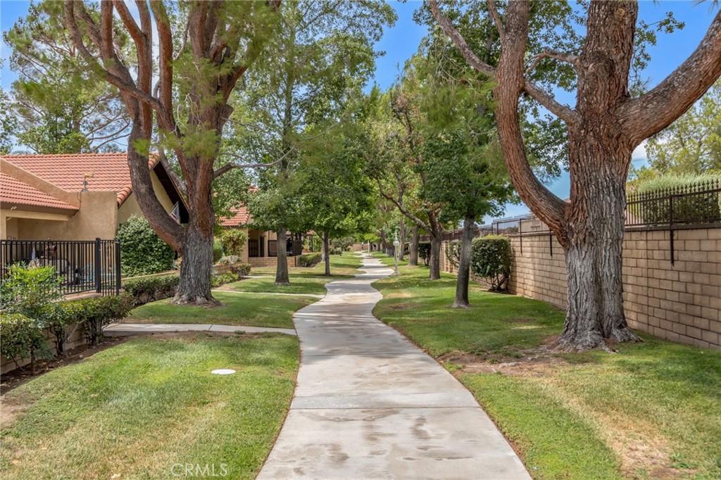 19064 Elm Drive Property Photo 3