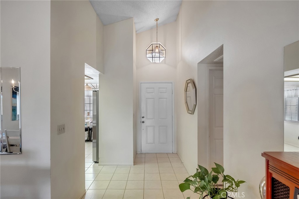 19064 Elm Drive Property Photo 6