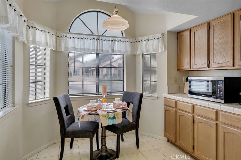 19064 Elm Drive Property Photo 9