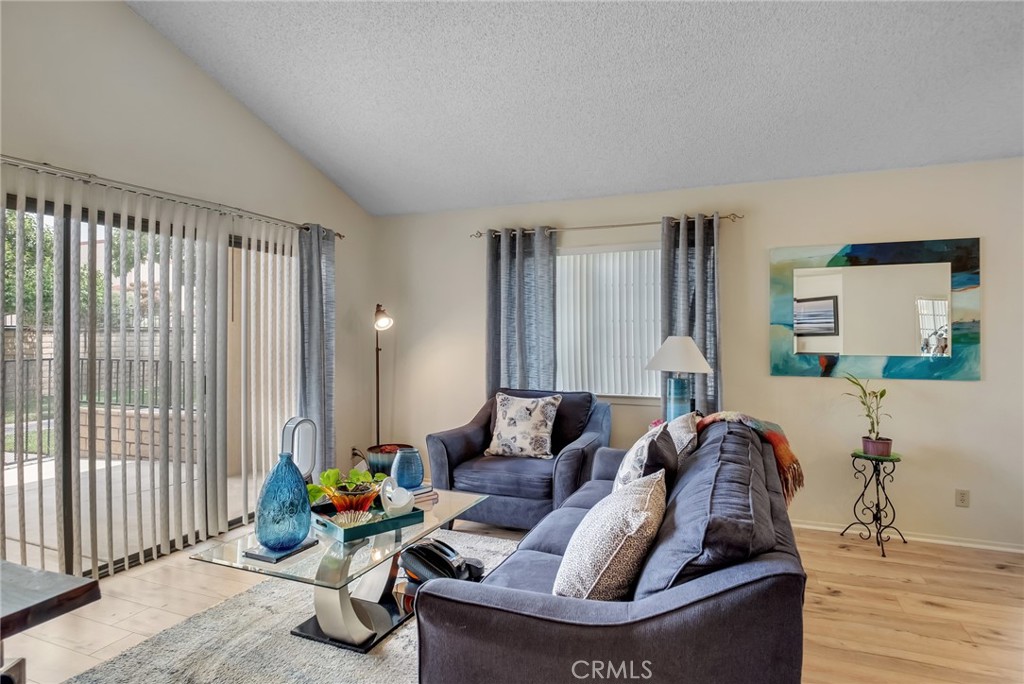 19064 Elm Drive Property Photo 11