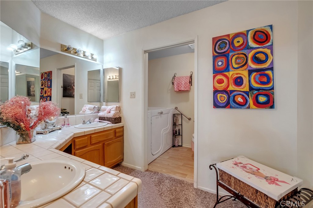 19064 Elm Drive Property Photo 16