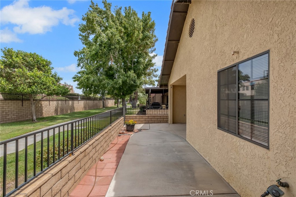 19064 Elm Drive Property Photo 25
