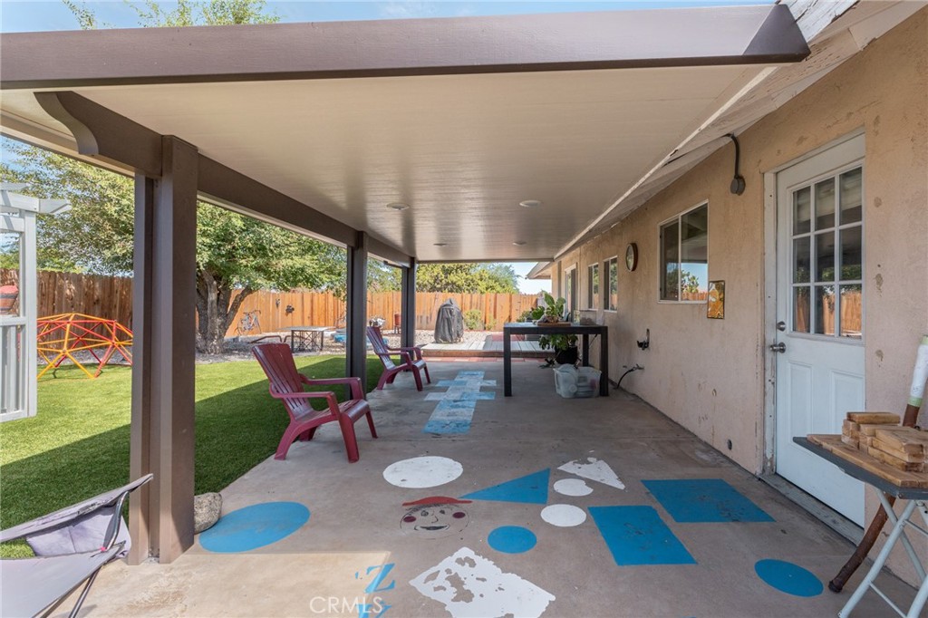 9172 Jacaranda Property Photo 33