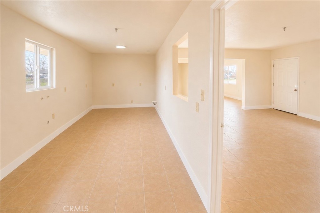 16020 Juniper Property Photo 21