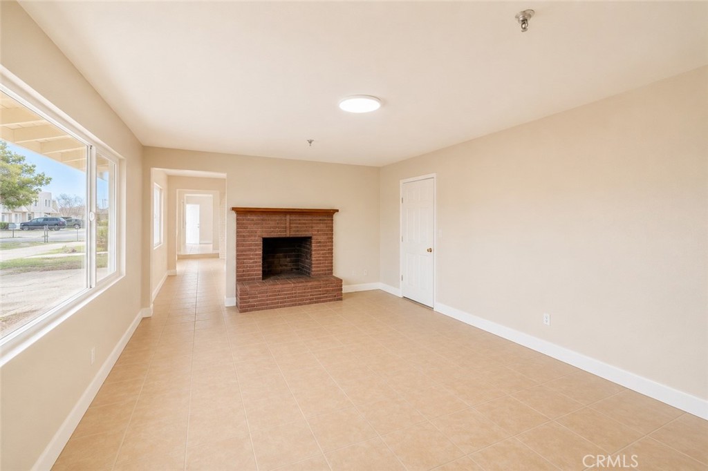 16020 Juniper Property Photo 24