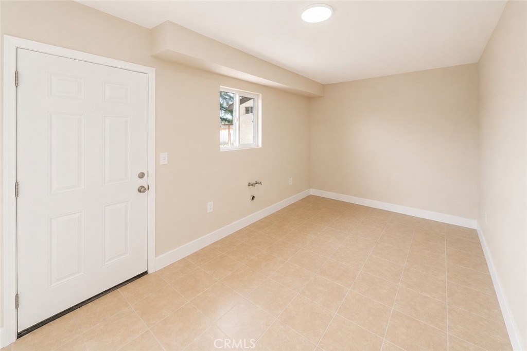 16020 Juniper Property Photo 27