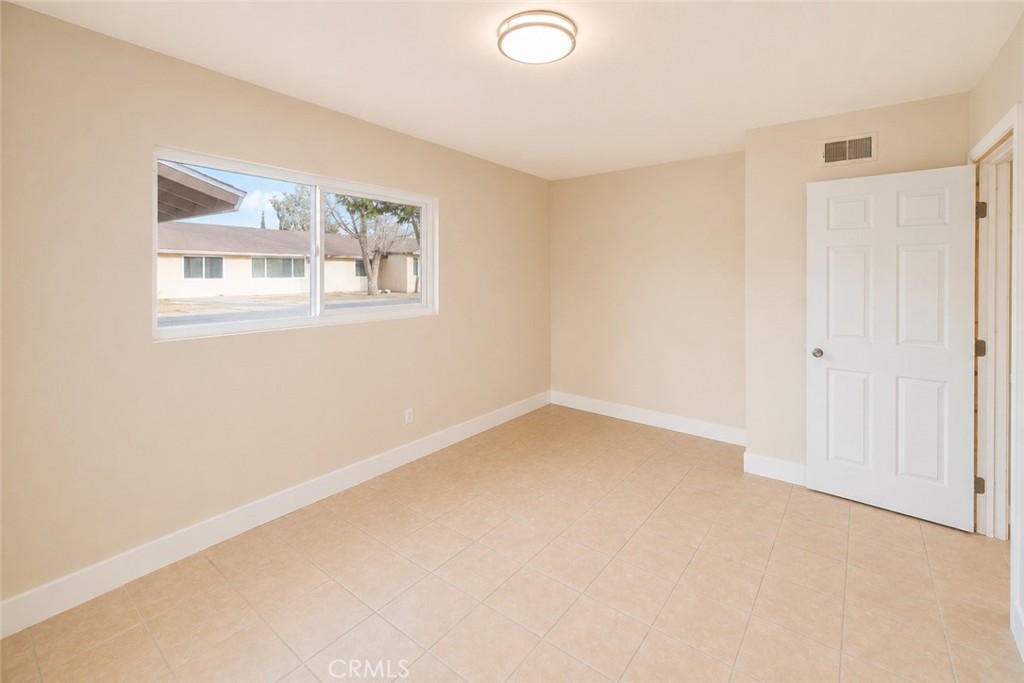 16020 Juniper Property Photo 30
