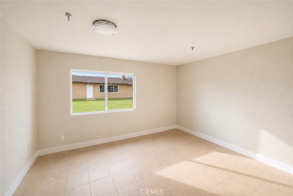 16020 Juniper Property Photo 40
