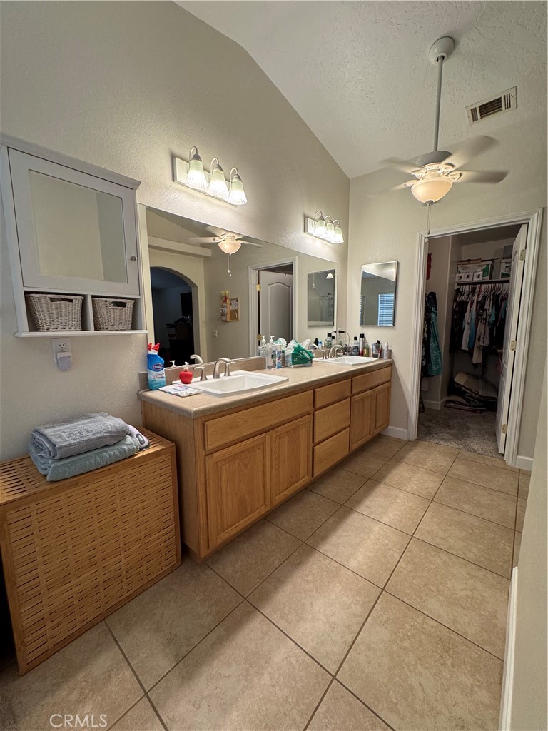 10575 Estrella Property Photo 8