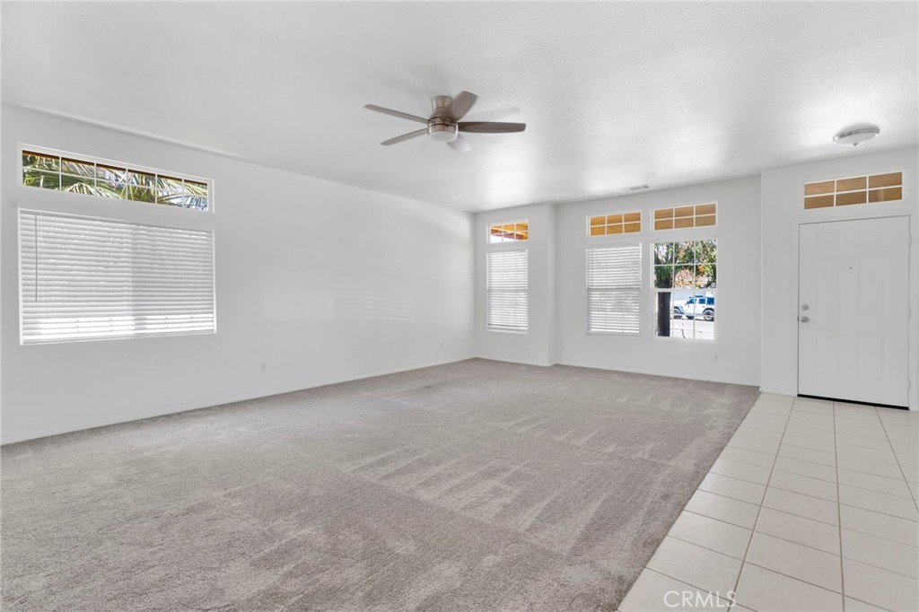 13271 Via Robles Property Photo 8