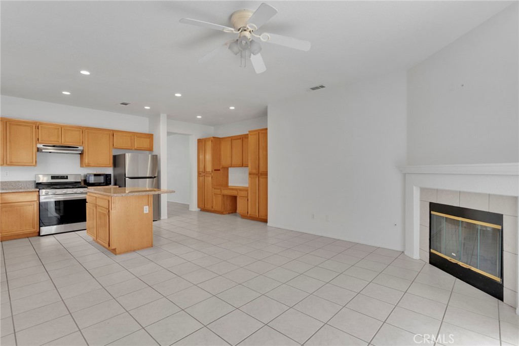 13271 Via Robles Property Photo 15