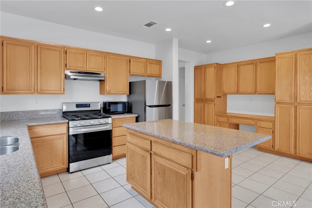 13271 Via Robles Property Photo 16