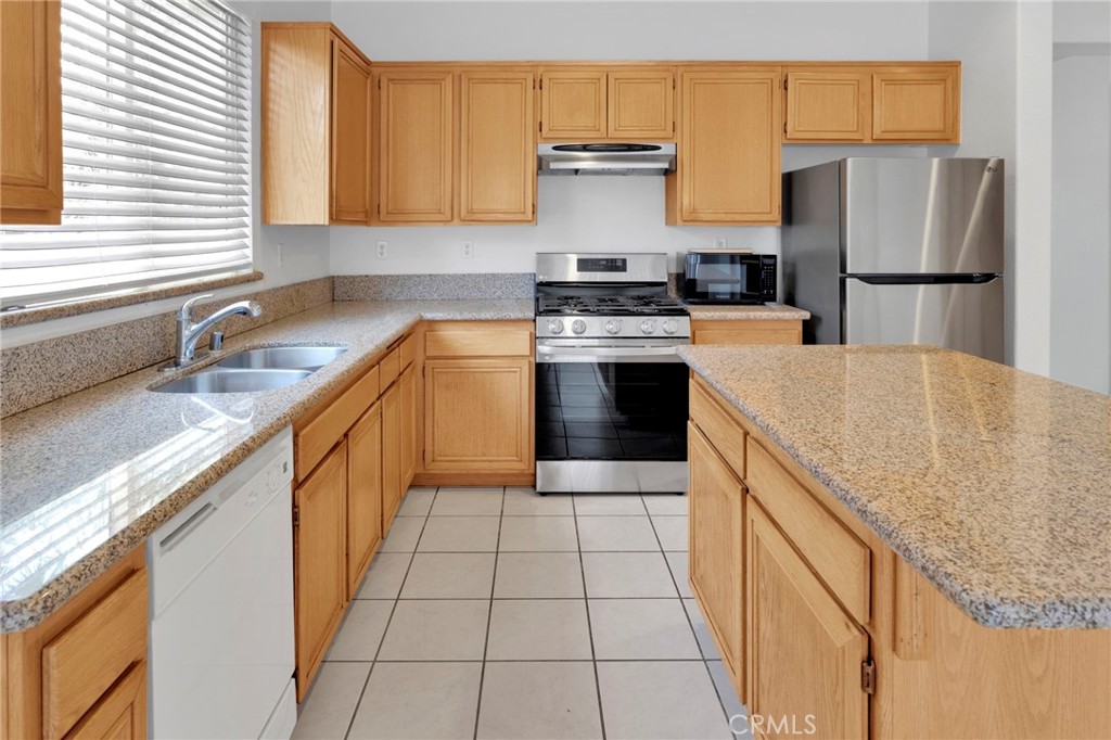 13271 Via Robles Property Photo 19