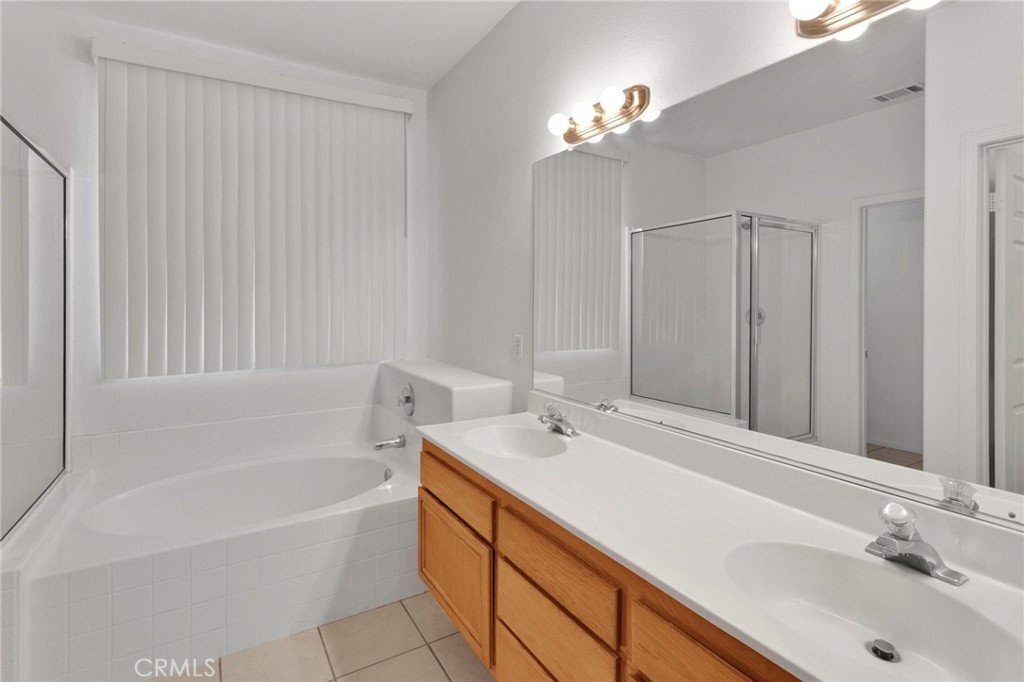 13271 Via Robles Property Photo 27