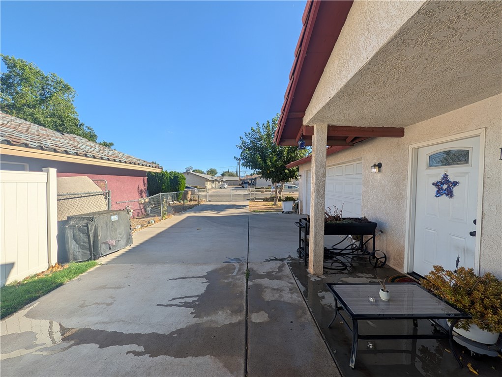 16410 Smoke Tree Property Photo 3