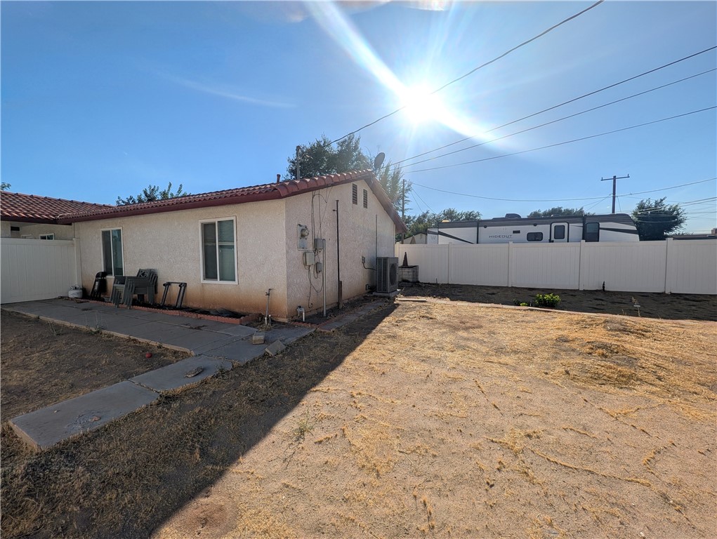 16410 Smoke Tree Property Photo 9