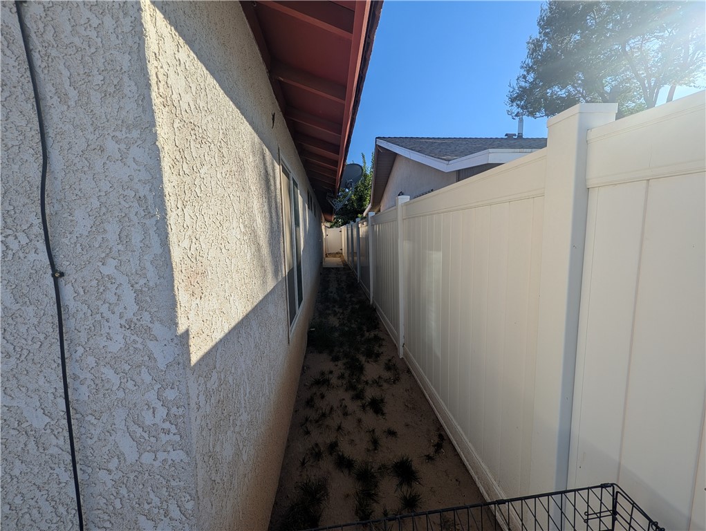 16410 Smoke Tree Property Photo 34