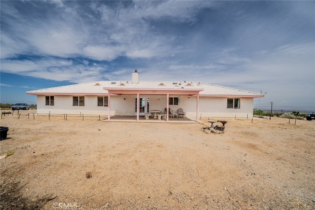 8767 Silver Rock Property Photo 4