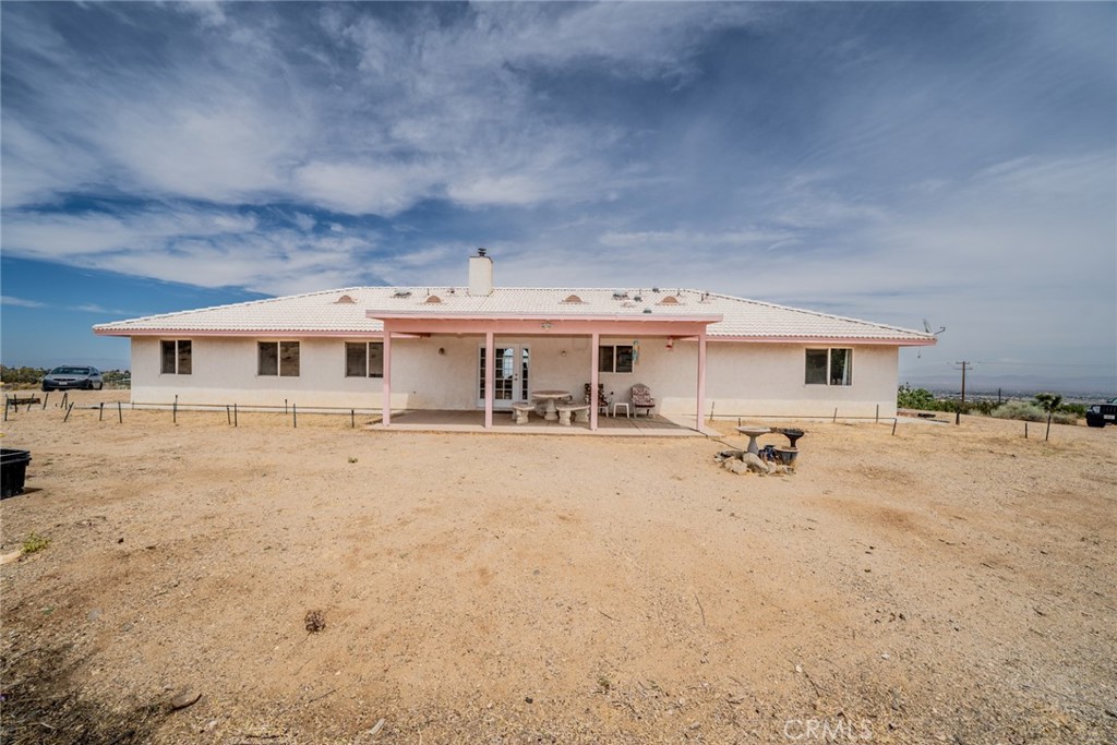 8767 Silver Rock Property Photo 4
