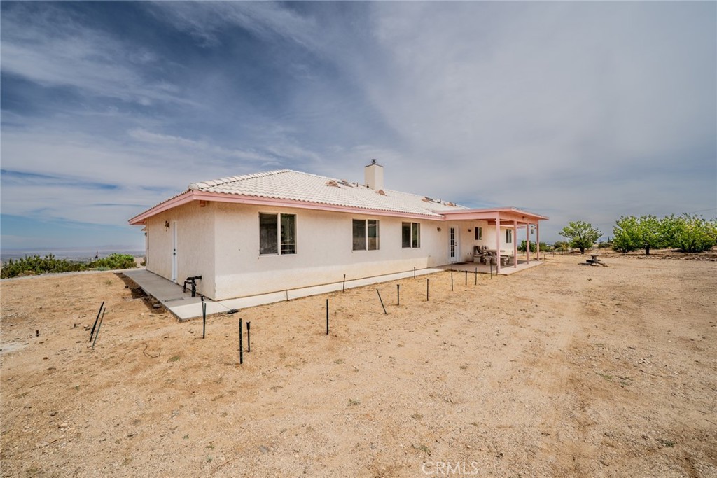 8767 Silver Rock Property Photo 5