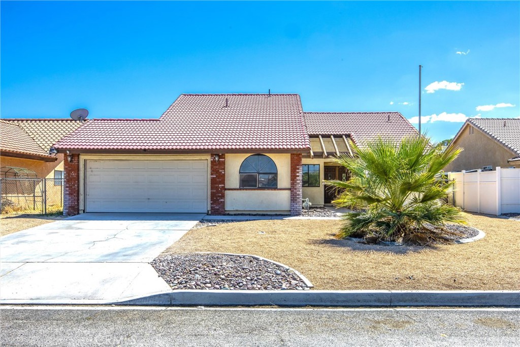 14873 Crofton Property Photo 2