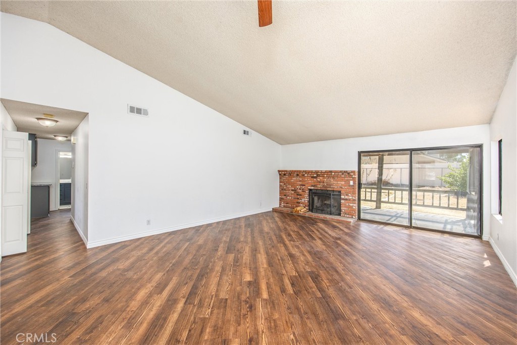 14873 Crofton Property Photo 7