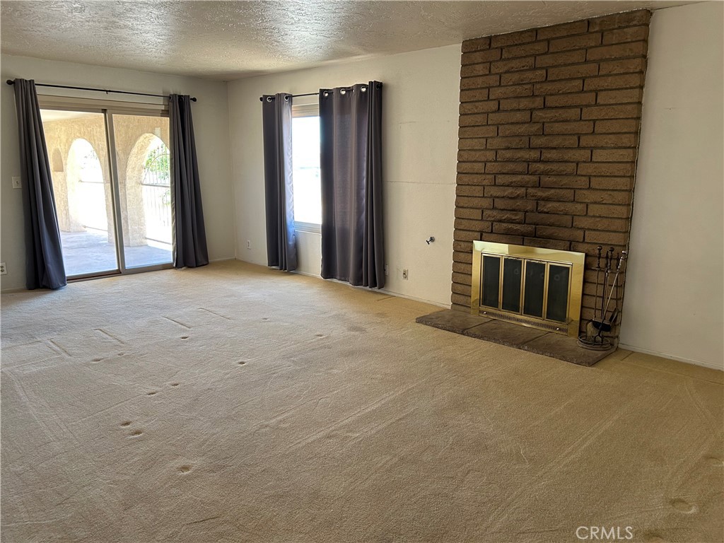 17035 Deodar Property Photo 9