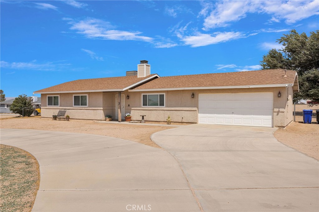 9515 Yucca Street Property Photo 3