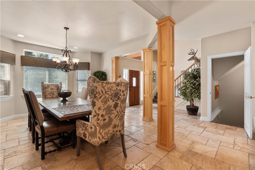 2473 Interlaken Court Property Photo 3