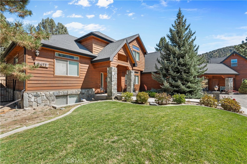 2473 Interlaken Court Property Photo 7