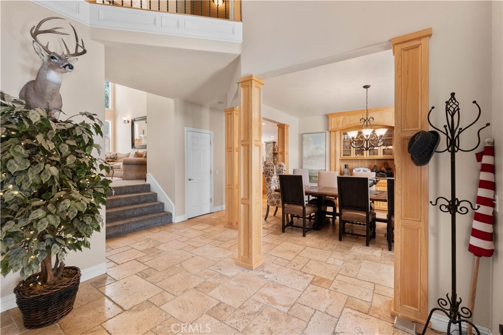 2473 Interlaken Court Property Photo 11