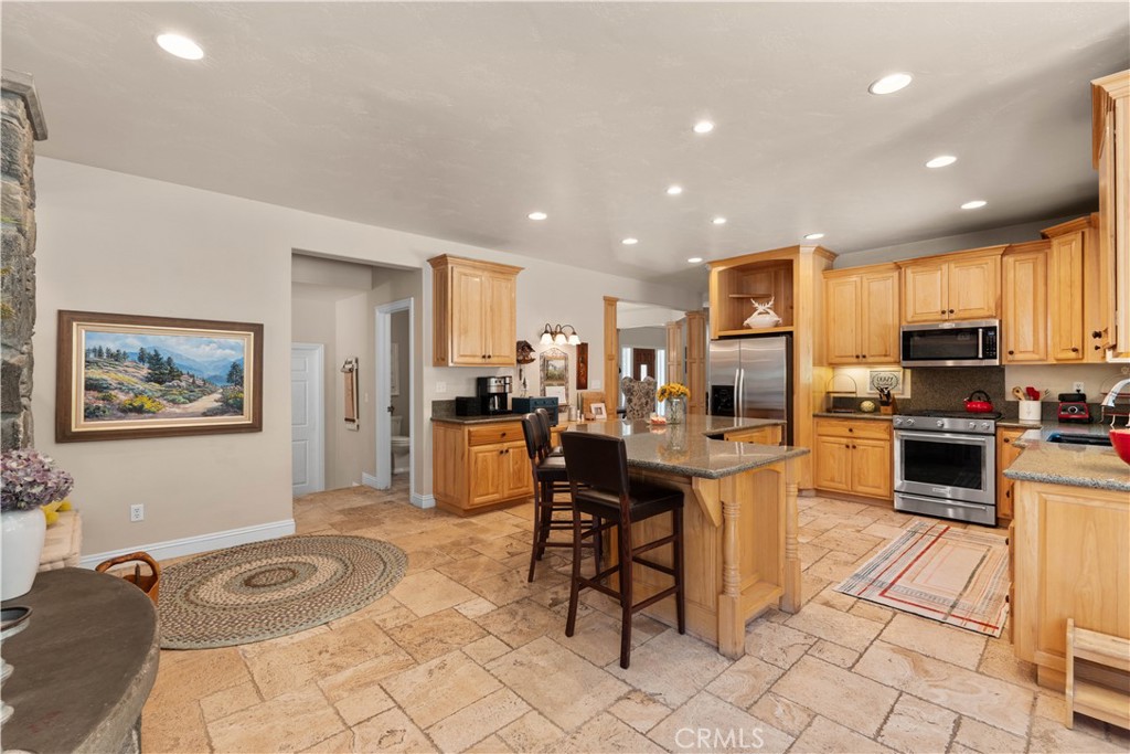 2473 Interlaken Court Property Photo 16