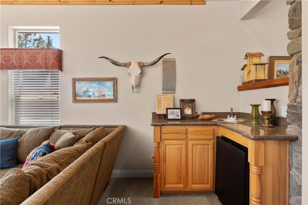 2473 Interlaken Court Property Photo 23